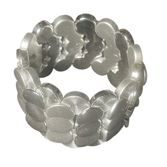 Y2K Molded Plastic Stretch Bracelet 8 Inch White Textured Chunky Mod Link - Picture 4 of 5
